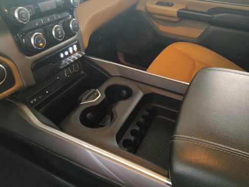 Used 2019 RAM 1500 Big Horn AWD/4WD image 26