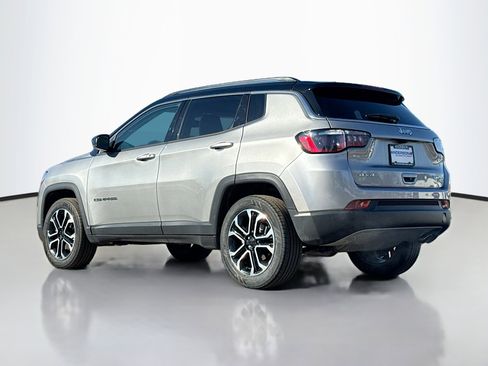 Used 2022 Jeep Compass Limited AWD/4WD image 14