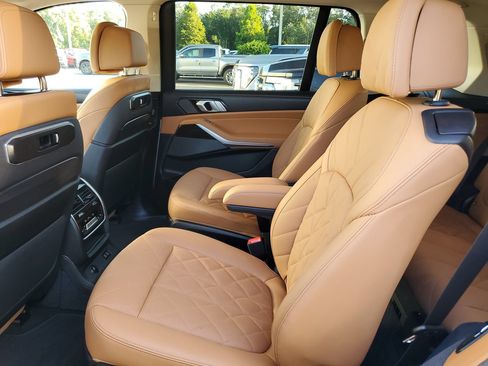 Used 2025 BMW X7 xDrive40i w/ Executive Package AWD/4WD image 10