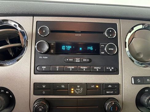 Used 2016 Ford F250 XLT w/ XLT Value Package AWD/4WD image 19