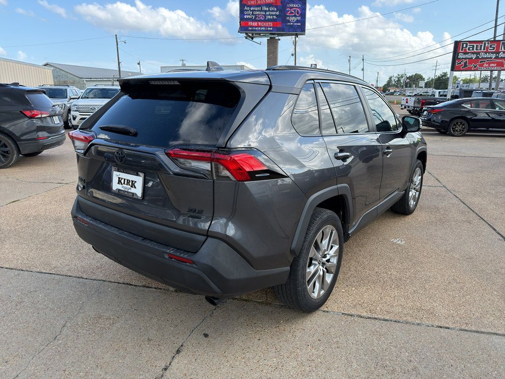 Used 2023 Toyota RAV4 XLE Premium AWD/4WD image 5