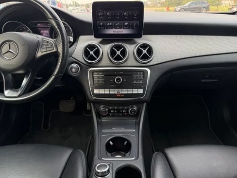 Used 2020 Mercedes-Benz GLA 250 4MATIC image 13