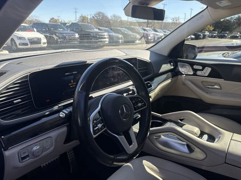 Used 2020 Mercedes-Benz GLS 450 4MATIC image 7