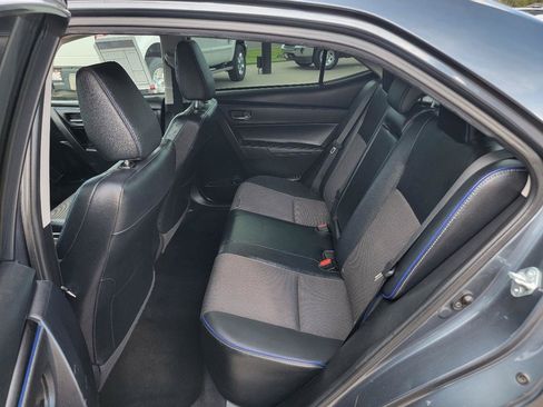 Used 2017 Toyota Corolla SE w/ Carpet Mat Package (TMS) FWD image 10