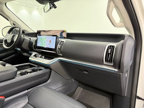 New 2026 Ford Expedition Platinum w/ Driver's Package image 36