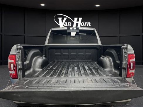 Used 2022 RAM 2500 Laramie AWD/4WD image 35