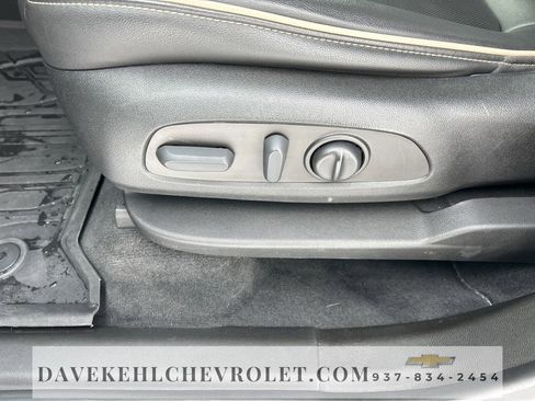 Used 2022 Chevrolet Traverse Premier w/ Redline Edition image 18