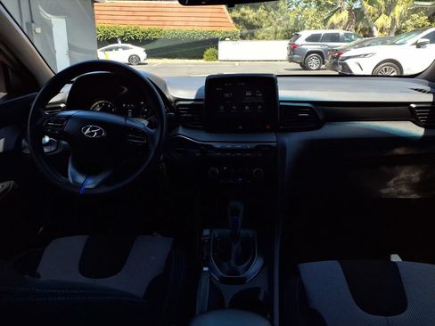 Used 2020 Hyundai Veloster 2.0 FWD image 22