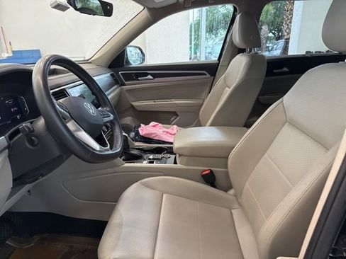 Used 2023 Volkswagen Atlas SE w/ Panoramic Sunroof Package FWD image 15