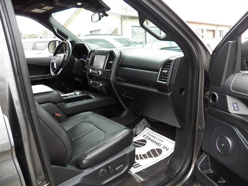 Used 2020 Ford Expedition Limited RWD image 15