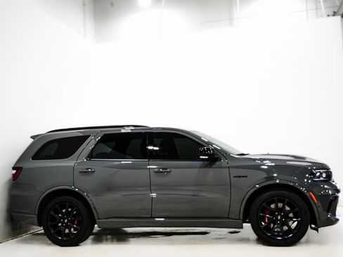 Used 2023 Dodge Durango R/T w/ Tow 'N Go Package image 5