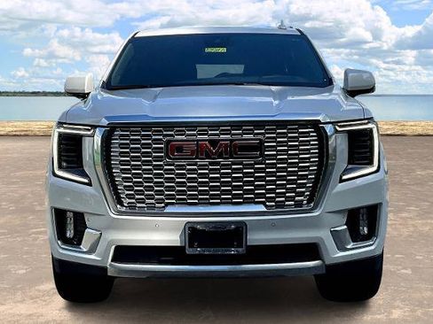 Used 2023 GMC Yukon XL Denali w/ Max Trailering Package image 2
