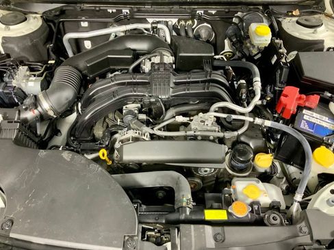 Used 2023 Subaru Outback Premium AWD/4WD image 7