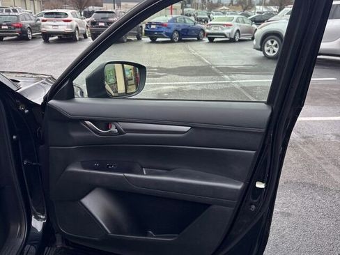 Used 2021 MAZDA CX-5 Touring image 17