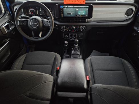 Used 2024 Jeep Gladiator Sport image 33