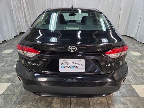 Used 2020 Toyota Corolla LE FWD image 6