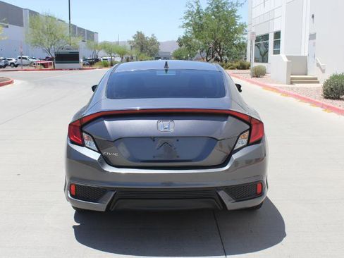 Used 2020 Honda Civic EX image 6