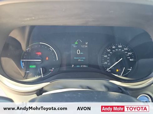 Used 2021 Toyota Sienna LE w/ LE Plus Package FWD image 17