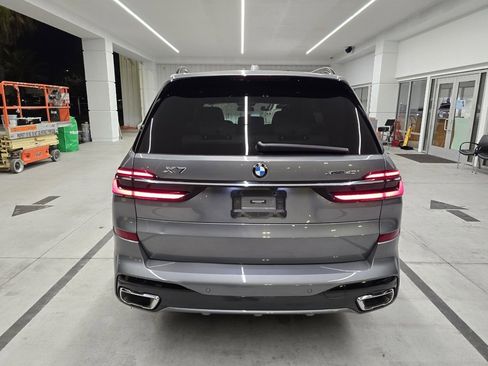 Used 2023 BMW X7 xDrive40i w/ Executive Package image 5