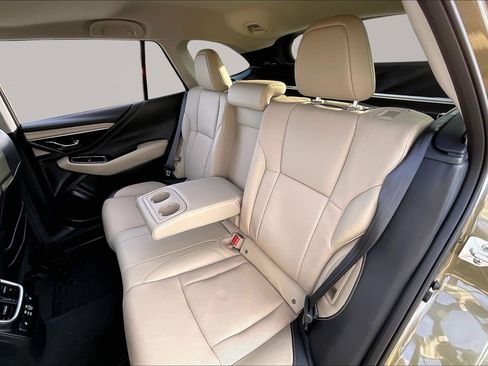 Certified 2025 Subaru Outback Limited image 27