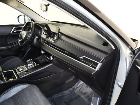 Used 2022 Mitsubishi Outlander SE image 41