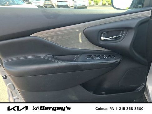 Used 2015 Nissan Murano SV w/ Premium Package AWD/4WD image 14