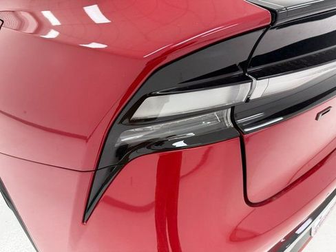 New 2026 Toyota Prius Plug-In Hybrid FWD image 36