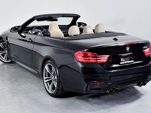 Used 2016 BMW M4 Convertible image 12