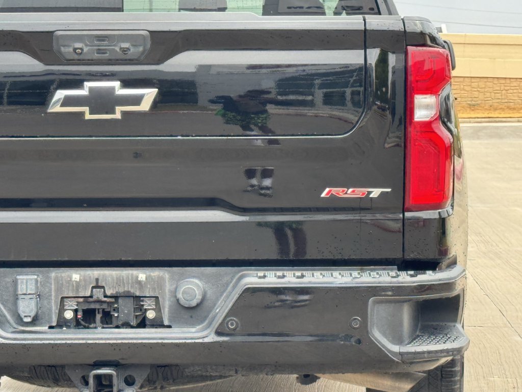 Used 2022 Chevrolet Silverado 1500 RST RWD image 6