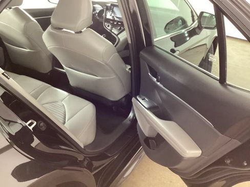 Used 2022 Toyota Camry SE FWD image 21