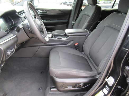 Certified 2025 Jeep Grand Cherokee L Laredo w/ Luxury Tech Group I RWD image 16