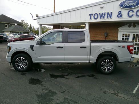 Used 2023 Ford F150 XL w/ STX Appearance Package image 3