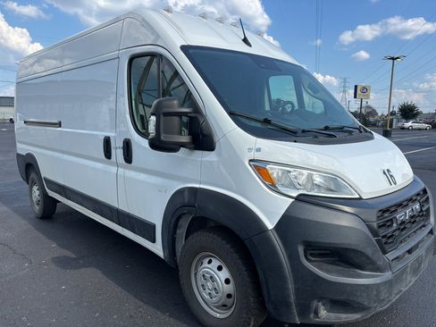 Used 2023 RAM ProMaster 2500 FWD image 1