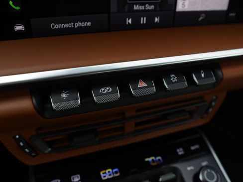Certified 2023 Porsche 911 Carrera 4S AWD/4WD image 25