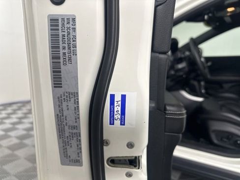 Used 2021 Jeep Compass Latitude w/ Driver Assistance Group AWD/4WD image 28