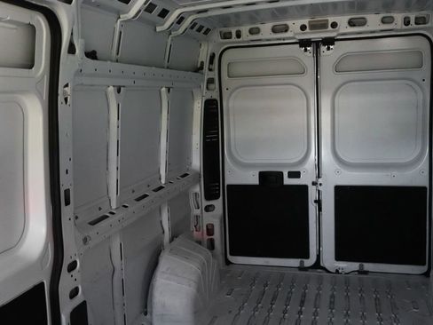 Used 2023 RAM ProMaster 2500 image 15