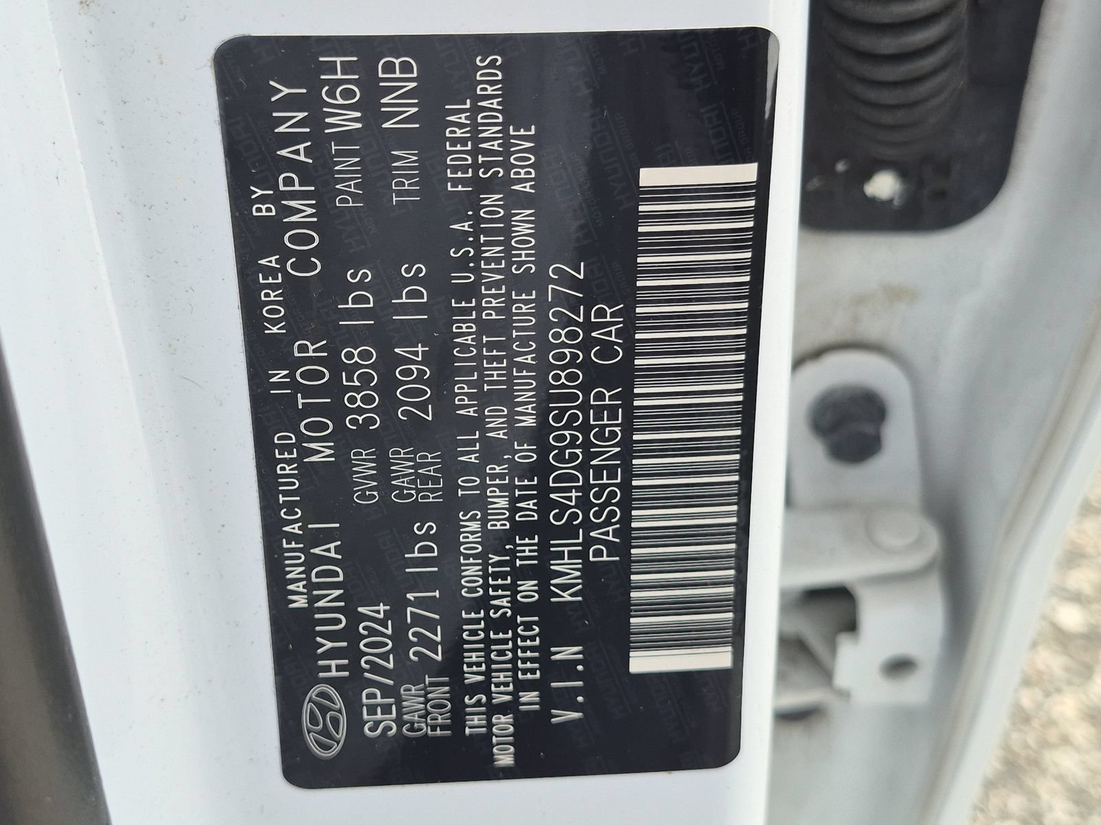 Used 2025 Hyundai Elantra SEL FWD image 23