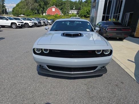 Certified 2021 Dodge Challenger R/T Scat Pack w/ Shaker Package RWD image 2