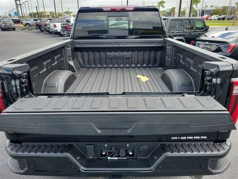 New 2025 GMC Sierra 2500 Denali w/ Denali Reserve Package image 6