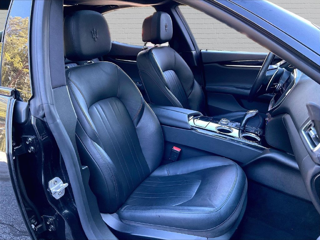 Used 2022 Maserati Ghibli Modena RWD image 19