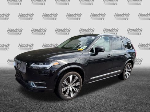 Used 2025 Volvo XC90 T8 Plus w/ Protection Package Premier AWD/4WD image 7