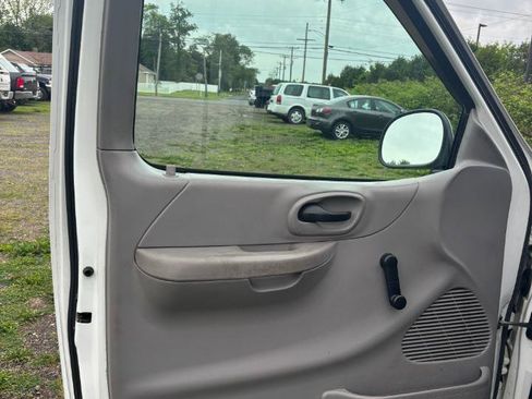 Used 1999 Ford F150 4x4 Regular Cab image 16