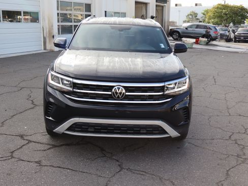 Used 2023 Volkswagen Atlas Cross Sport SE AWD/4WD image 3