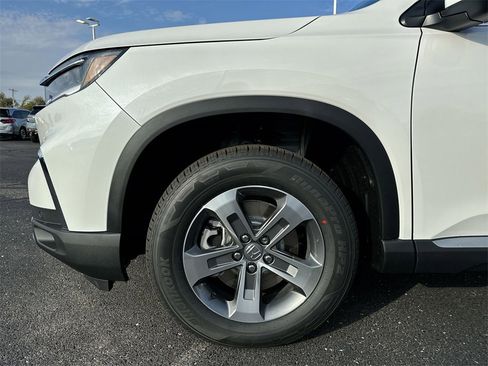 New 2025 Honda Pilot EX-L image 10