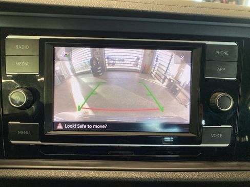 Used 2020 Volkswagen Jetta S image 17