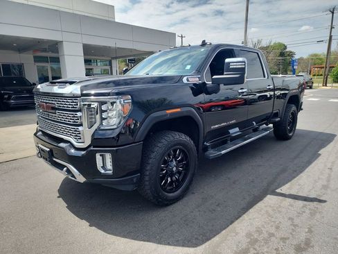 Certified 2020 GMC Sierra 2500 Denali w/ Denali Ultimate Package AWD/4WD image 4