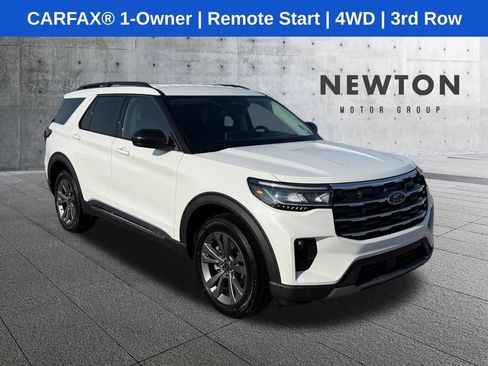 Used 2025 Ford Explorer Active w/ Active Comfort Package AWD/4WD image 1