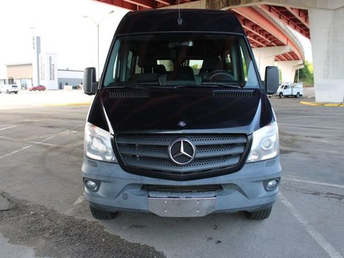 Used 2014 Mercedes-Benz Sprinter 2500 image 3