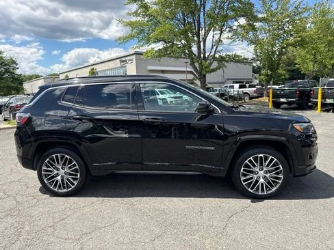 Used 2023 Jeep Compass Limited w/ Elite Group AWD/4WD image 14