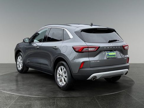 Used 2023 Ford Escape Active w/ Tech Pack #1 AWD/4WD image 7
